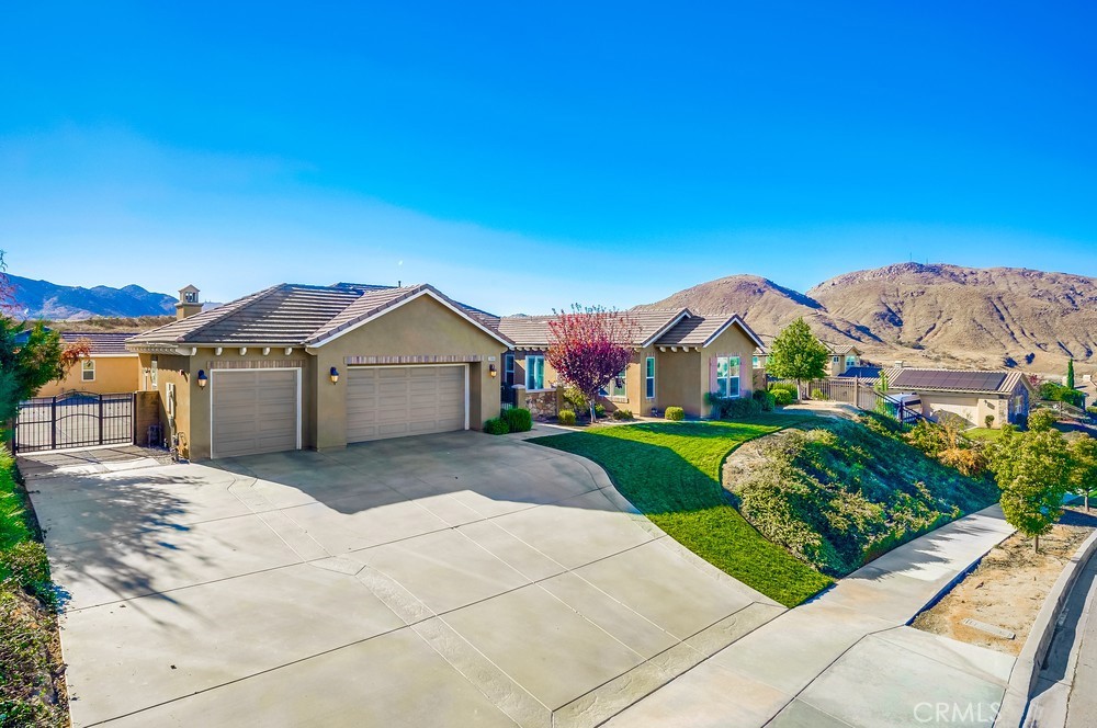 3086 Crystal Ridge Lane