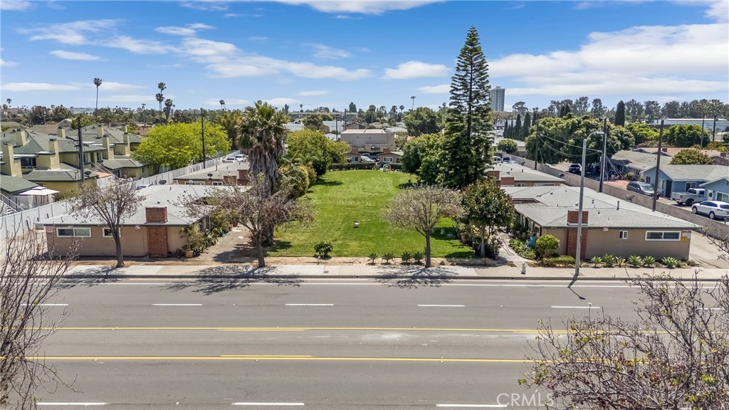 **MILLION DOLLAR PRICE REDUCTION, SELLER WILL MOVE THIS ASSET. ALL OFFERS ARE ENCOURAGED**
Introducing an exceptional investment opportunity at 615-617 Victoria Street, brought to you by. Spanning three parcels, totaling 1.32 acres, the property presents an array of prospects. Currently there are 12 single-story residences, each with 2 bedrooms and 1 bathroom, a single-car garage, washer/dryer hookups, and private patio. Nestled within the property is a sprawling tree lined, grassy courtyard. With strategic renovations, savvy investors stand to unlock substantial rental upside, potentially exceeding 40% on the existing units alone. Furthermore, ADU regulations established by the city of Costa Mesa present the opportunity to add more units, amplifying rental income and elevating the property's overall value.
For developers seeking a larger project in the Costa Mesa market, this property is an unparalleled find. Positioned in the Mesa West Residential Urban Plan, these parcels offer a rare chance for redevelopment, allowing for the creation of new apartments or saleable units with increased density compared to other opportunities in the area. Plus, it is located in an Opportunity Zone.
Don't miss out on this investment opportunity, combining current rental income potential with significant future growth prospects.