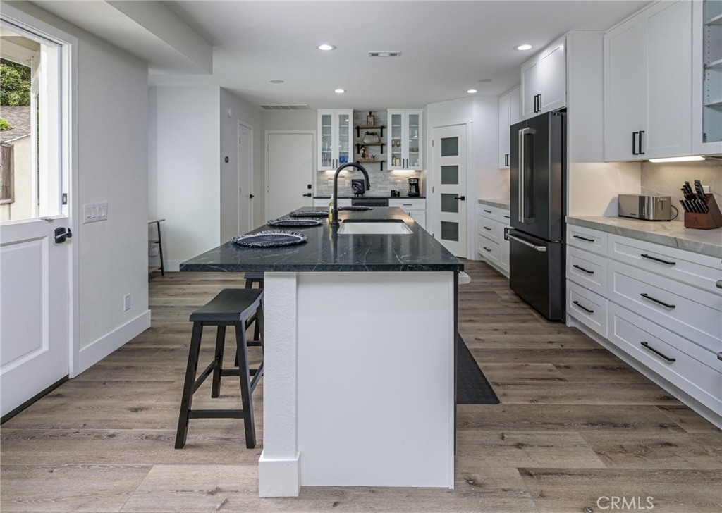 34051 Violet Lantern