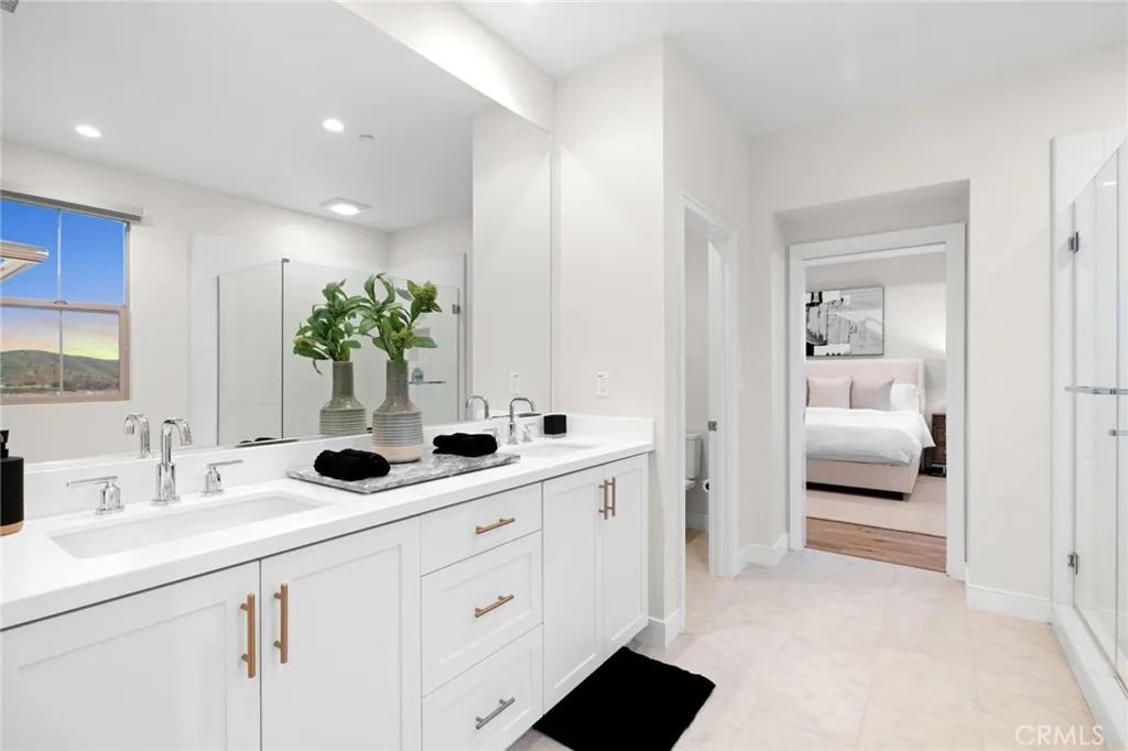 Irvine, California 92618, United States, 3 Bedrooms Bedrooms, ,3 BathroomsBathrooms,Residential,Active,5700