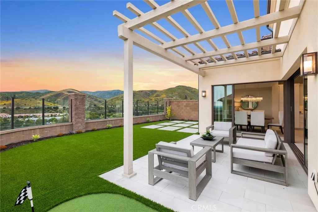 Irvine, California 92618, United States, 3 Bedrooms Bedrooms, ,3 BathroomsBathrooms,Residential,Active,5700