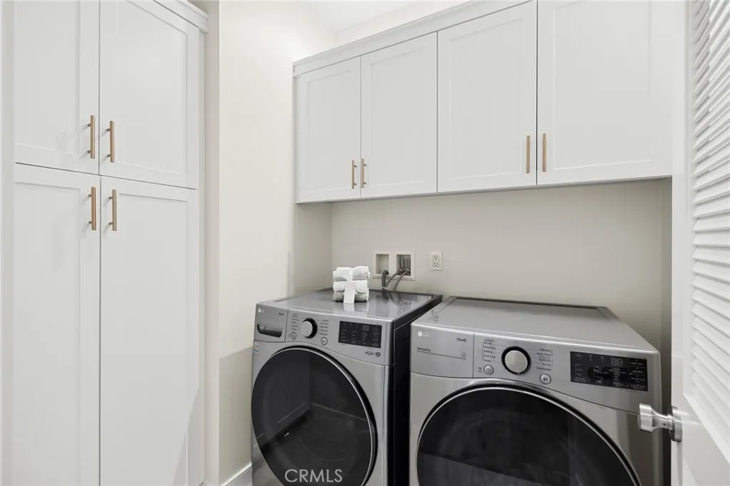 Irvine, California 92618, United States, 3 Bedrooms Bedrooms, ,3 BathroomsBathrooms,Residential,Active,5700