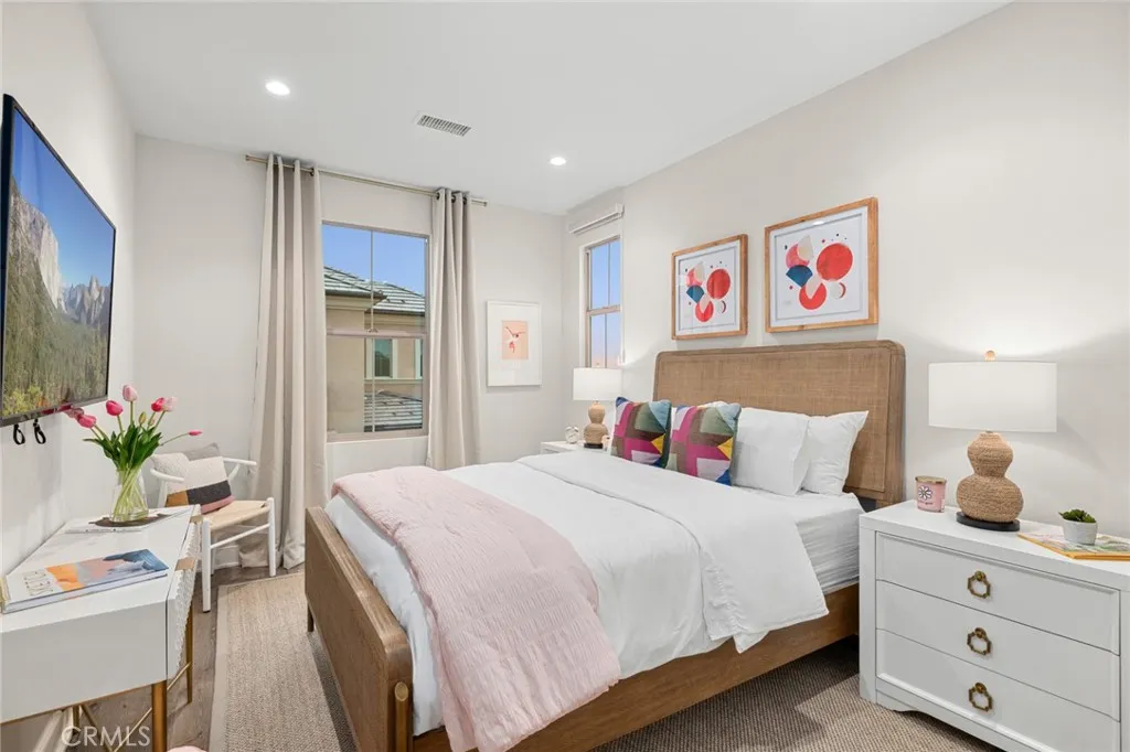 Irvine, California 92618, United States, 3 Bedrooms Bedrooms, ,3 BathroomsBathrooms,Residential,Active,5700