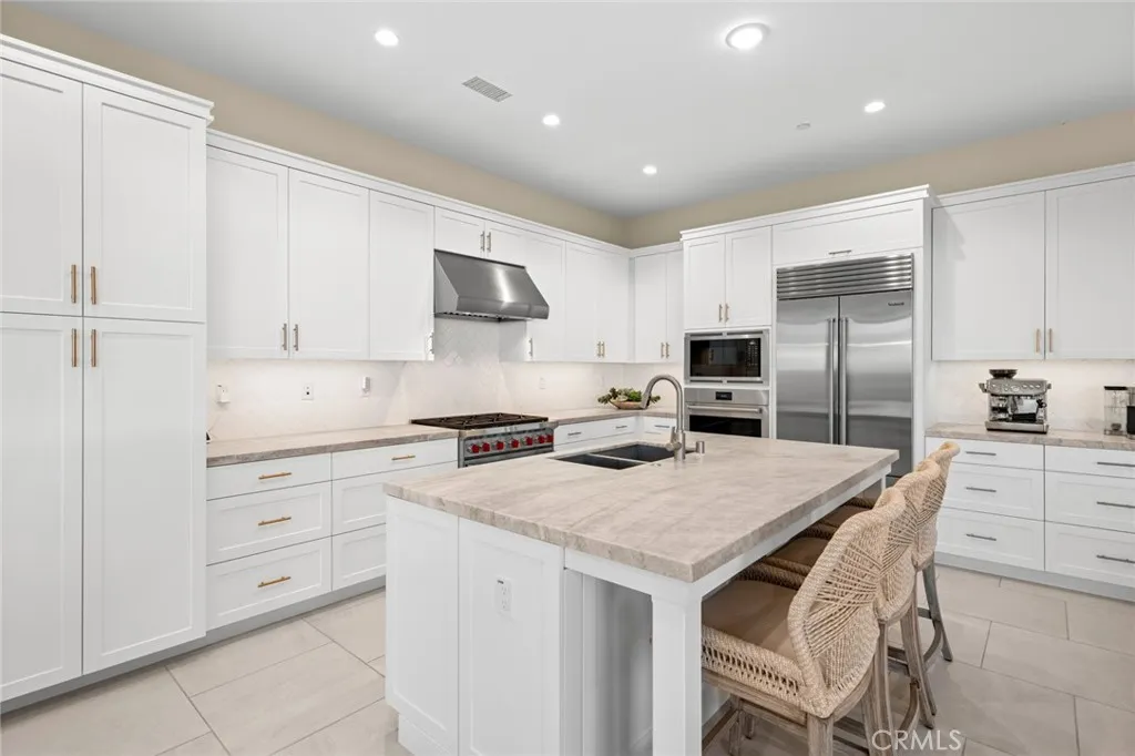 Irvine, California 92618, United States, 3 Bedrooms Bedrooms, ,3 BathroomsBathrooms,Residential,Active,5700