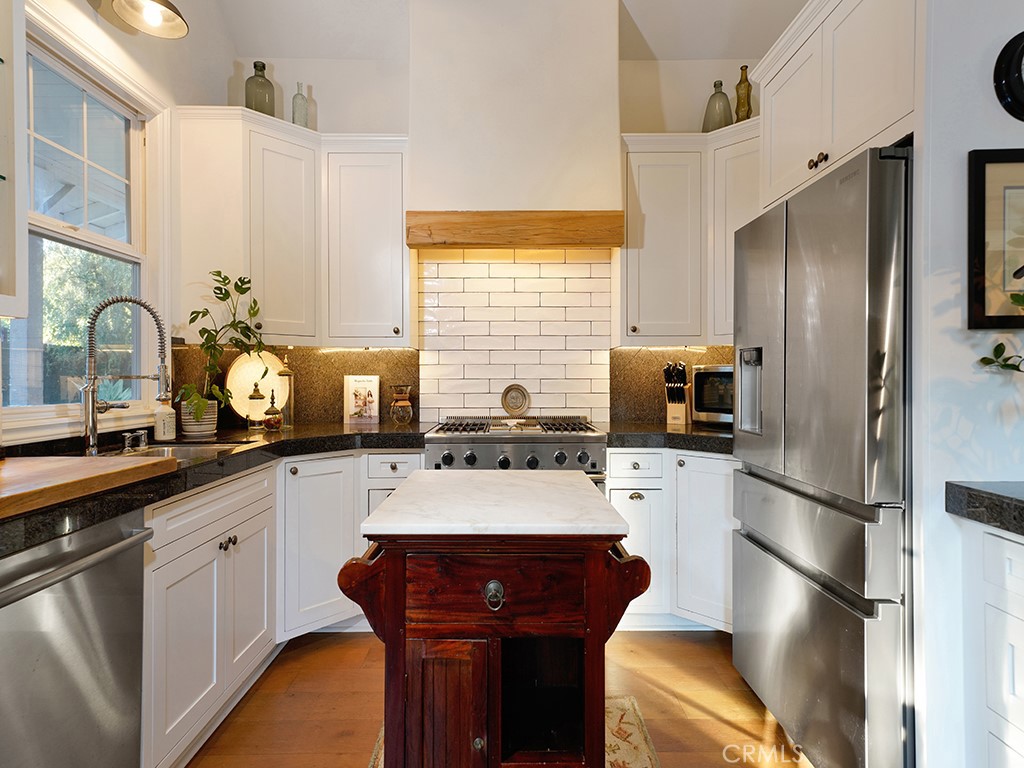 Los Rios Historic District (LRHD) - Residential Lease