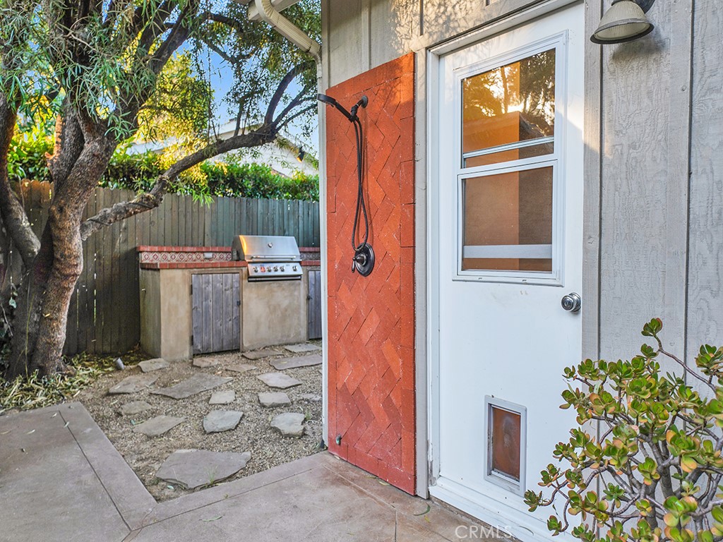 Los Rios Historic District (LRHD) - Residential Lease