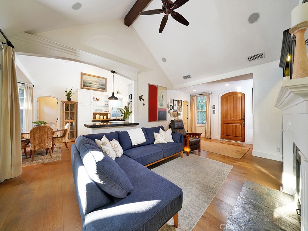 Los Rios Historic District (LRHD) - Residential Lease