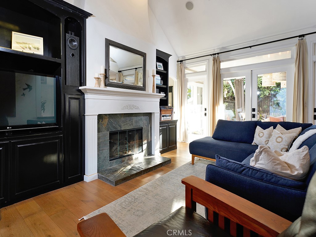 Los Rios Historic District (LRHD) - Residential Lease