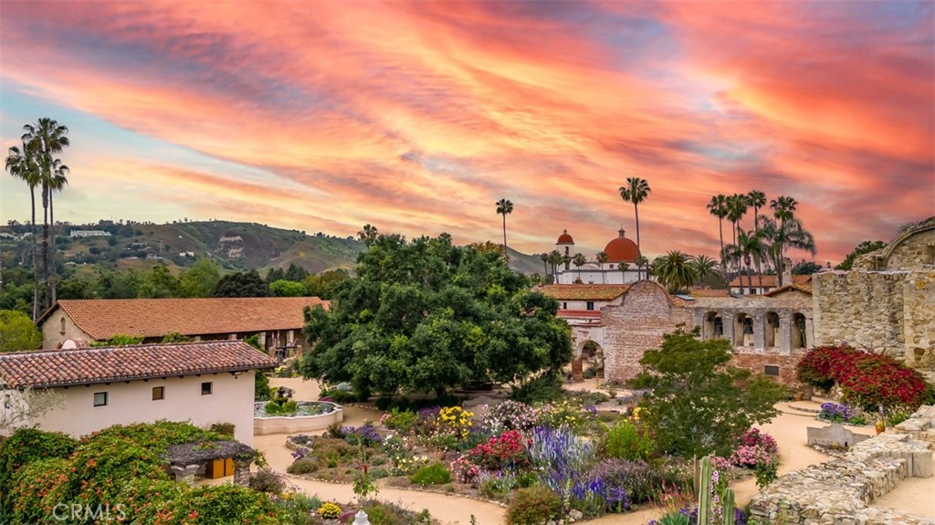 Los Rios Historic District (LRHD) - Residential Lease