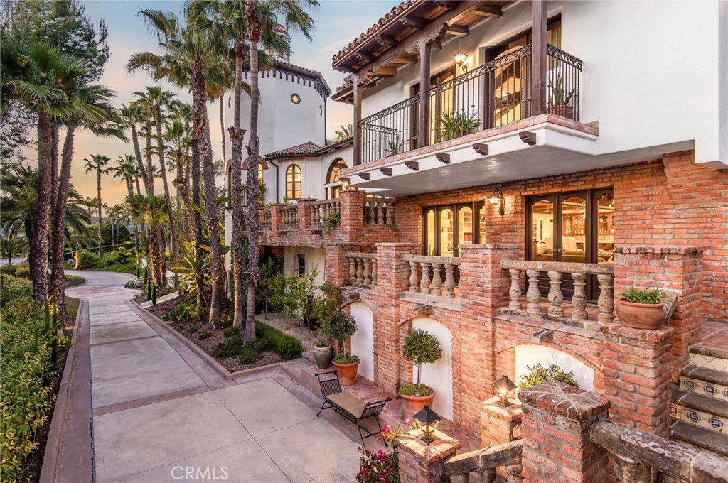 Separate Custom Estate - Residential