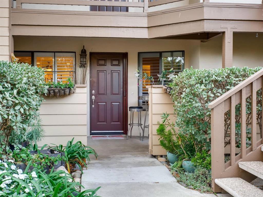 Located just a short drive from downtown Del Mar & Torrey Pines State Beach, this upscale Carmel Valley Villa offers access to luxury amenities including tennis courts, a sauna, gym, pool, clubhouse & 2 spas. A private front patio overlooking lush complex grounds welcomes you into the open living/kitchen/dining area, complete with a granite-top breakfast bar. More functional features include in-unit laundry, stainless kitchen appliances, recessed lighting & an outdoor storage closet.