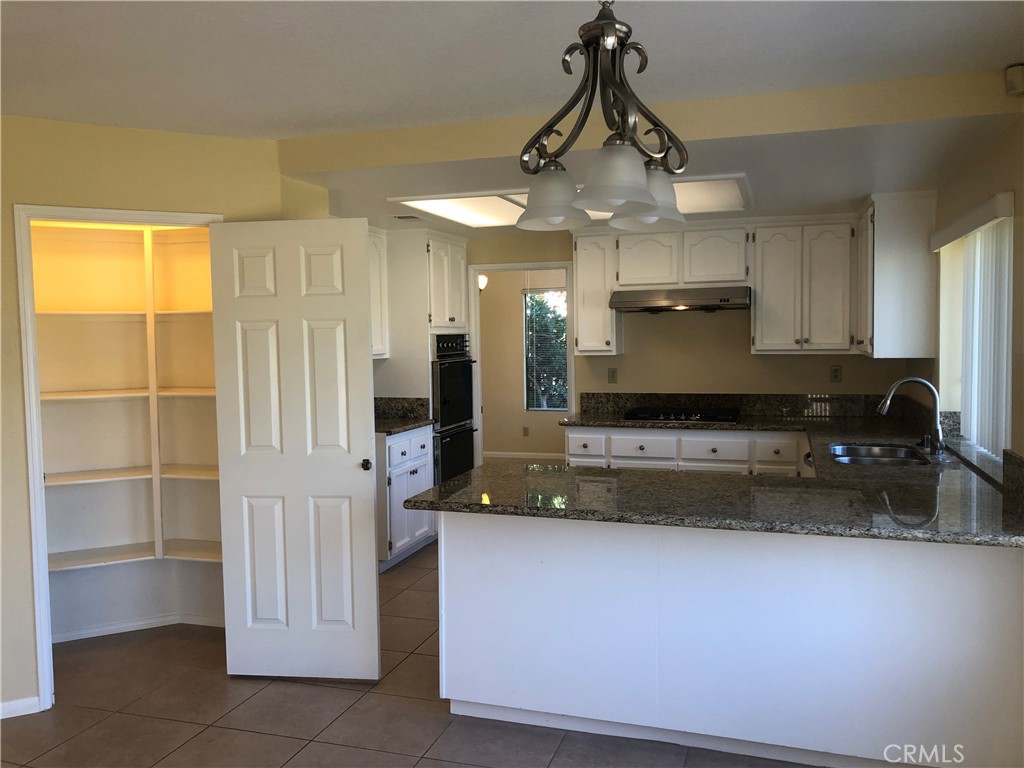 ,Vista Royale - Residential Lease