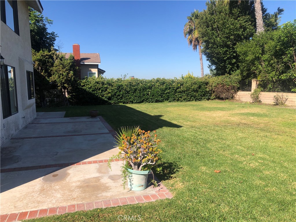 ,Vista Royale - Residential Lease