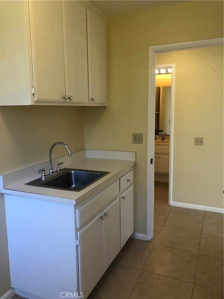 ,Vista Royale - Residential Lease