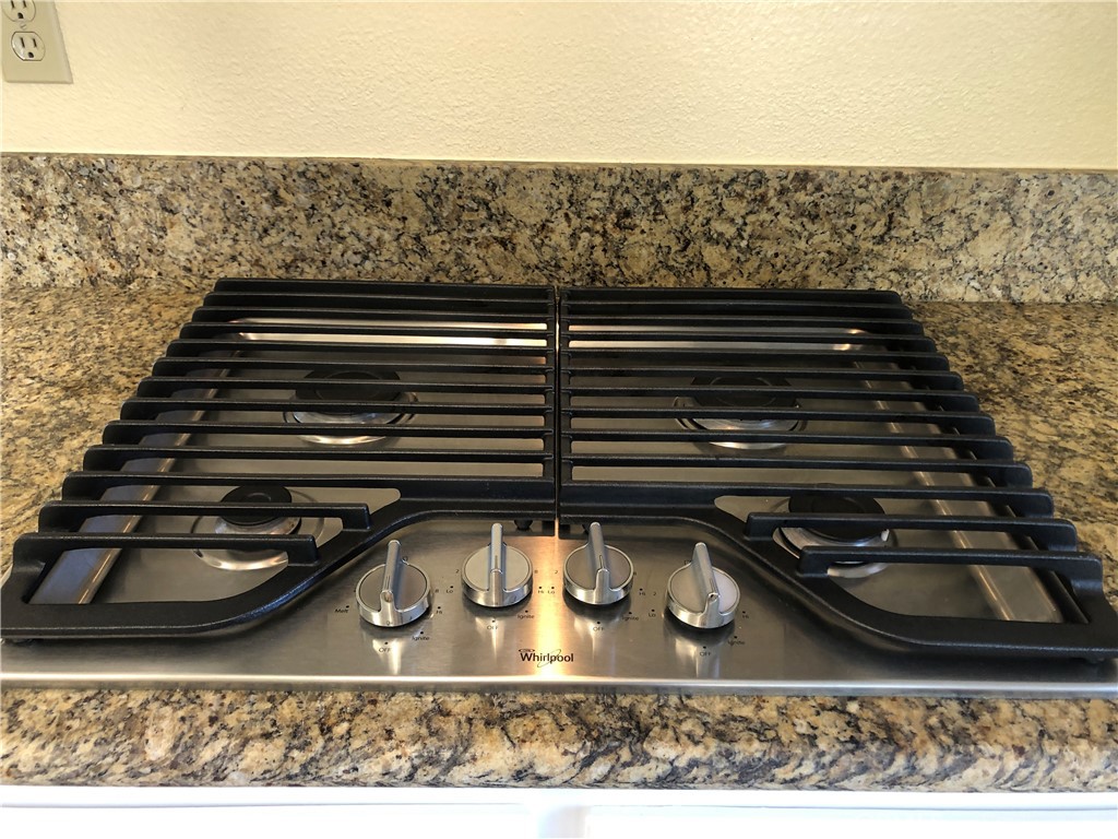 ,Vista Royale - Residential Lease