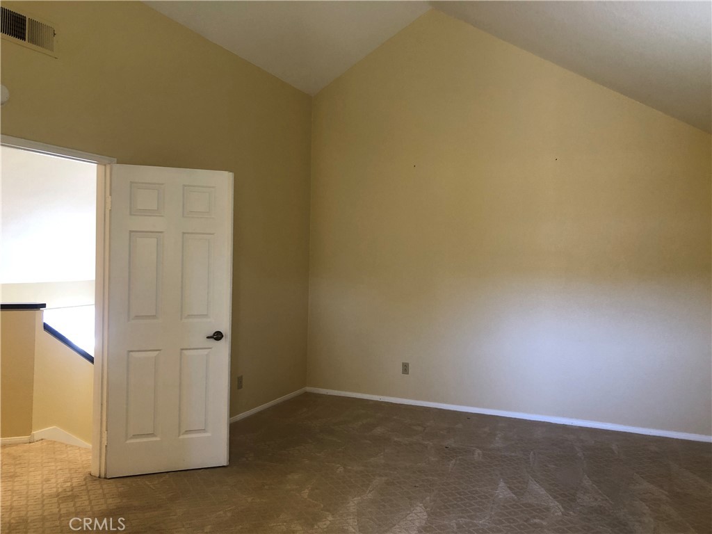 ,Vista Royale - Residential Lease