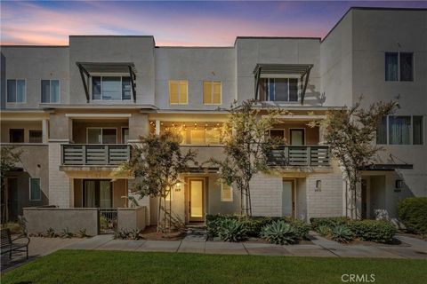 A home in El Monte