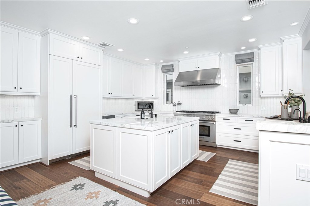 West Newport Beach (WSNB) - Residential