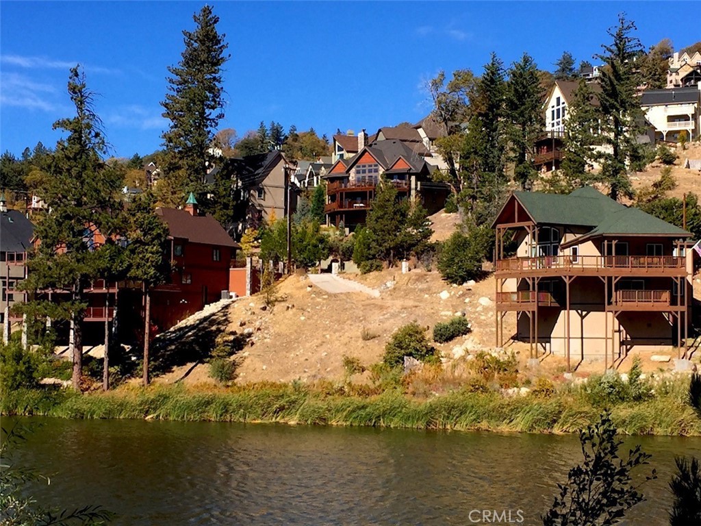 Arrowhead Woods (AWHW) - Land