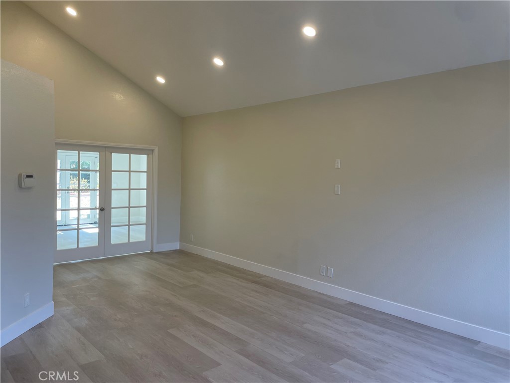 2304 Mangular Avenue