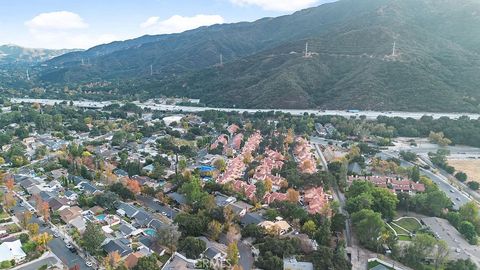 A home in La Crescenta