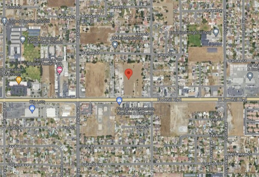 Main image without alt text