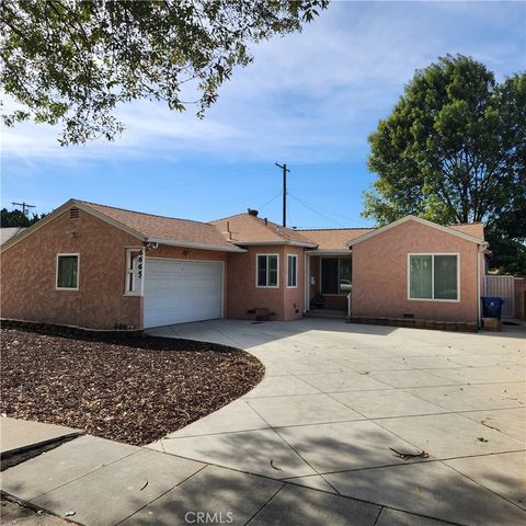 A home in Reseda