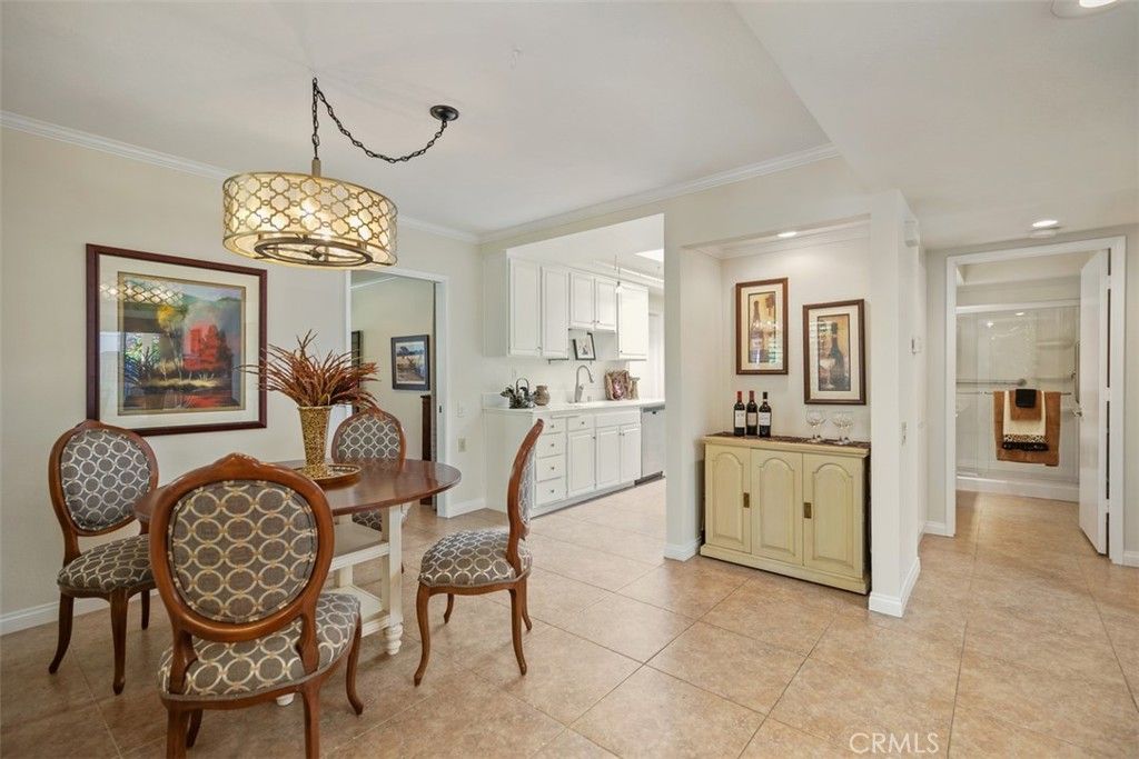 listing image 130729226000382054376