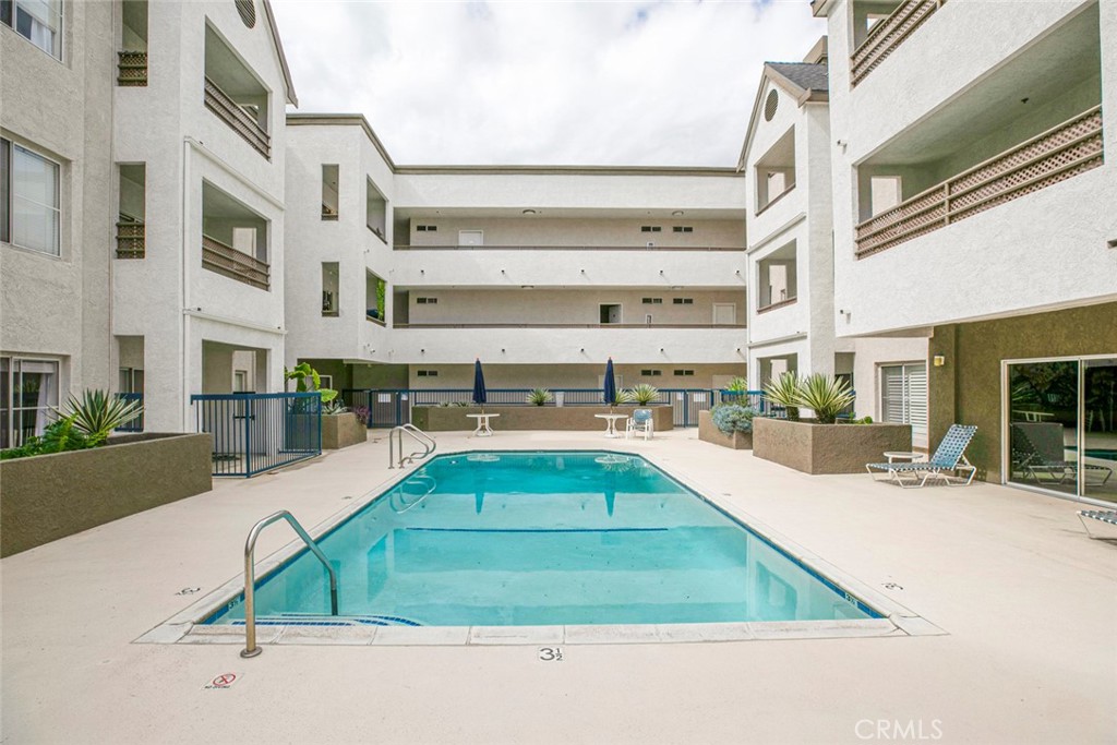 Photo 45 of 70 of 300 N. El Molino Ave. 204 condo