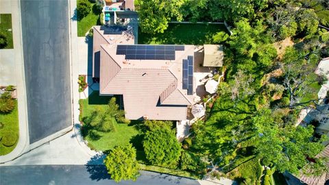 A home in North Tustin