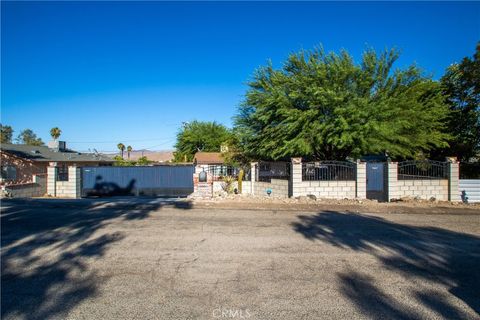 A home in Morongo Valley