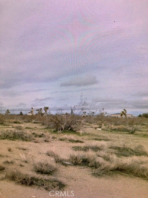 Beautiful desert scenery for miles. 2.3 acres to build your dream home, or just a small retreat to get out of the city and enjoy the enchanted desert life.