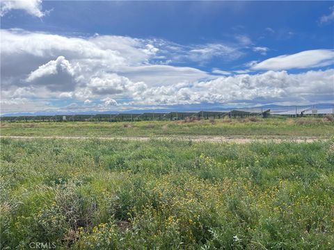 A home in Rosamond