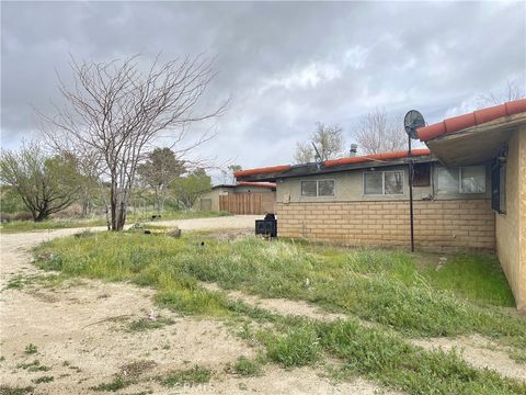 A home in Rosamond