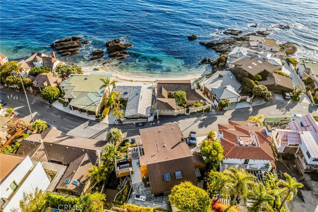 1944 Ocean Way