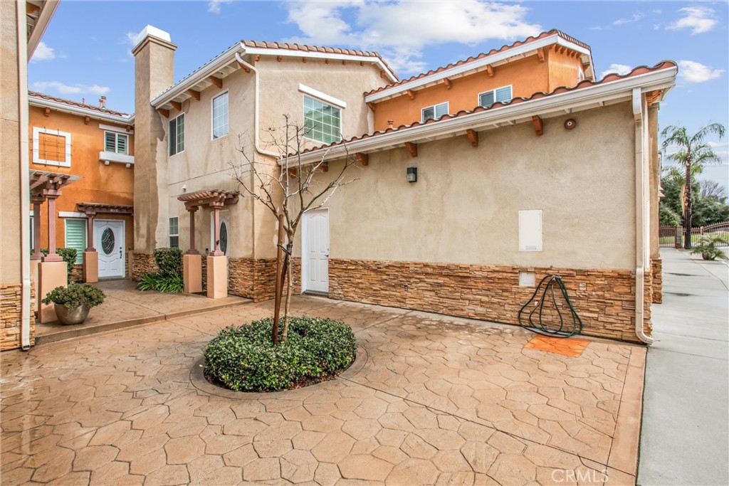 Listing image 6