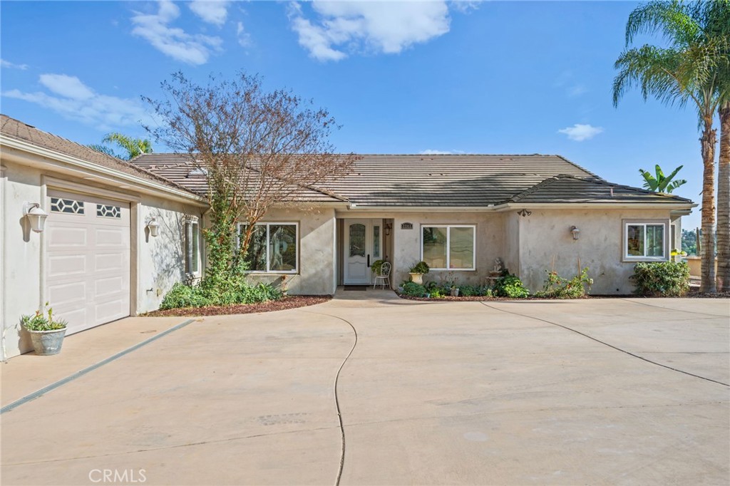 2240 Aqua Hill Road