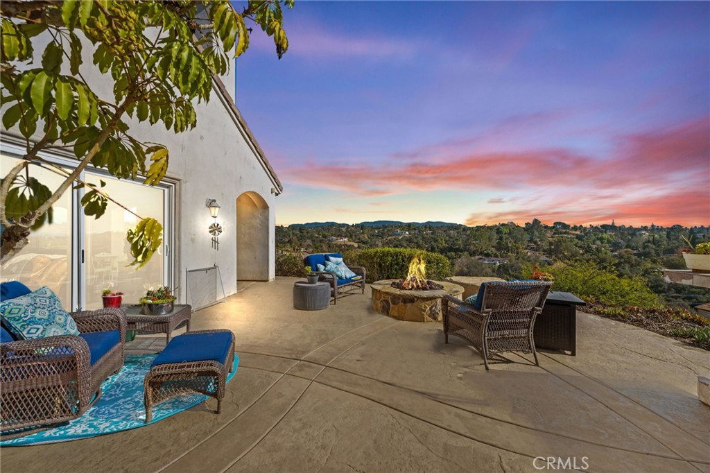 2240 Aqua Hill Road