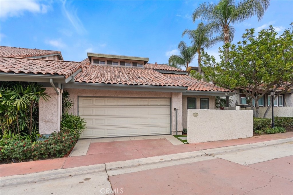 627 Avery Place