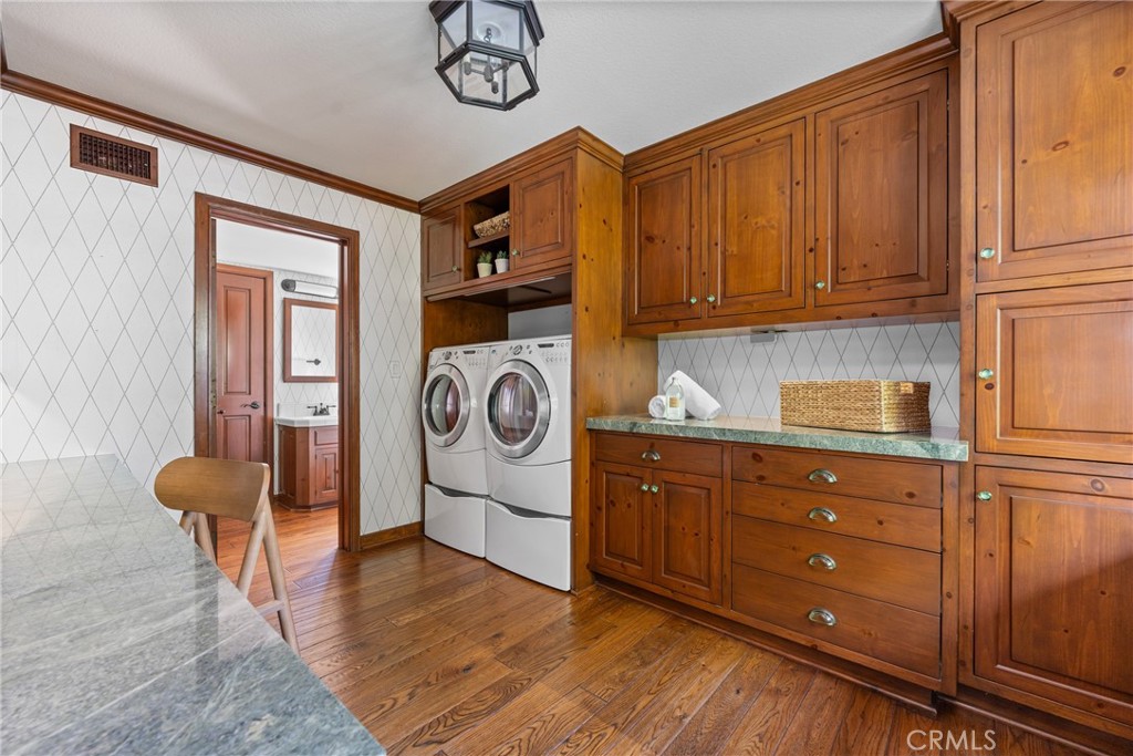 Bayside Drive Custom (BSCH) - Residential