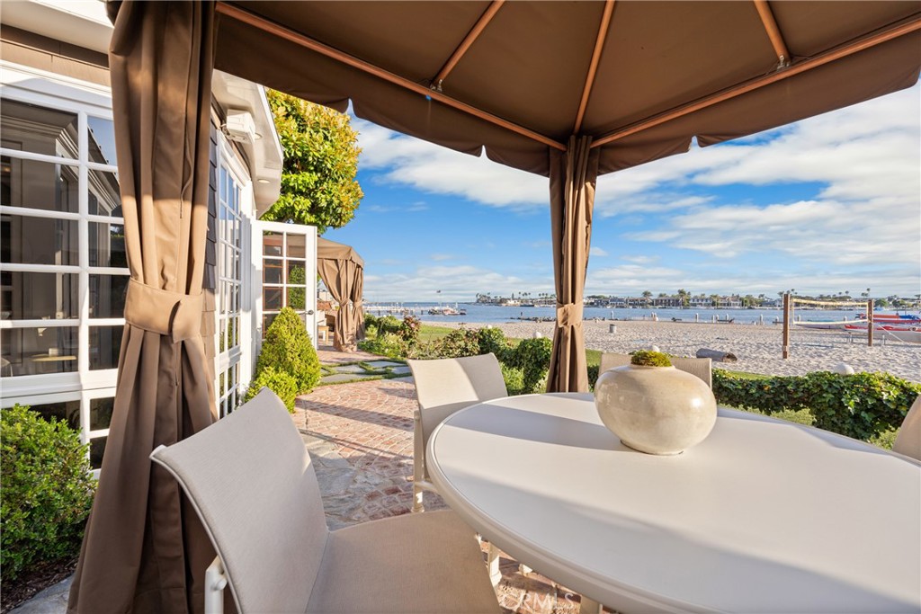 Bayside Drive Custom (BSCH) - Residential