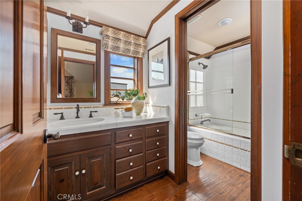 Bayside Drive Custom (BSCH) - Residential