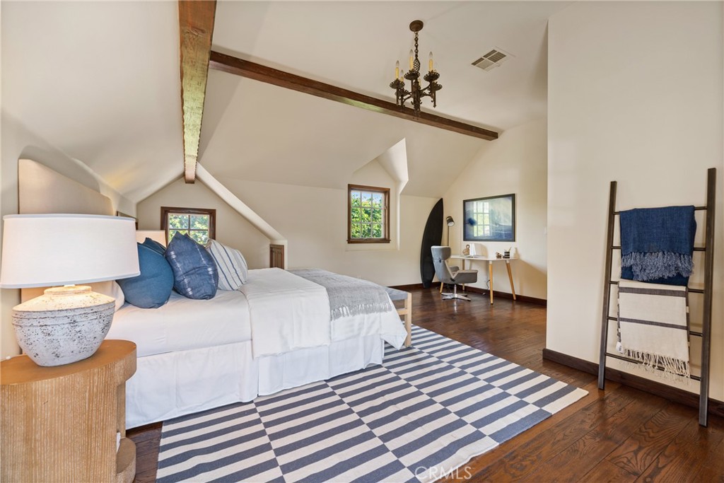 Bayside Drive Custom (BSCH) - Residential