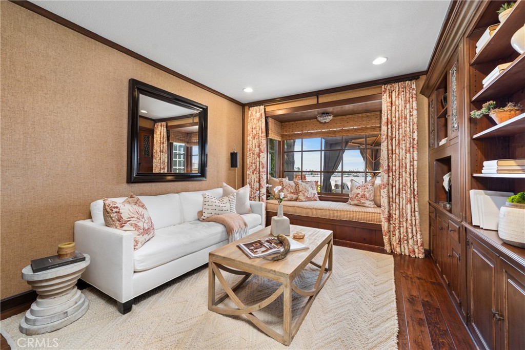 Bayside Drive Custom (BSCH) - Residential