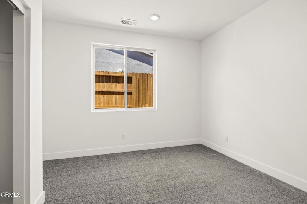 listing image 130722217992058390152