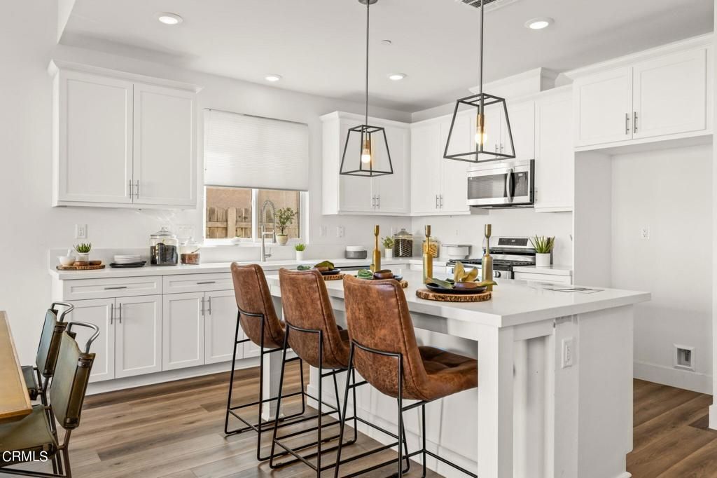 listing image 130725095815729380876