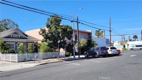 341 Bonito Avenue Long Beach CA 90802