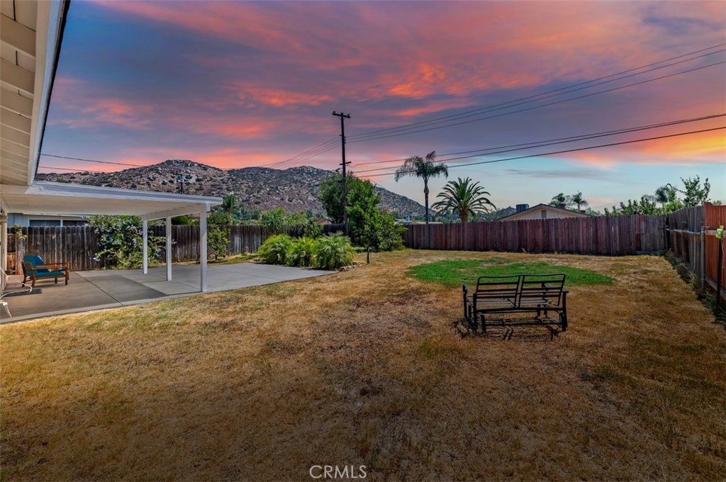 Photo 25 of 29 of 880 La Quinta Way house