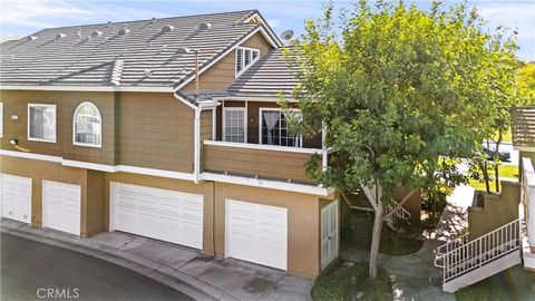 A home in La Mirada