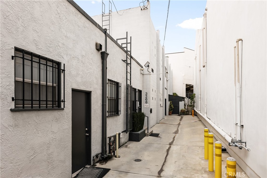 3268 Motor Avenue